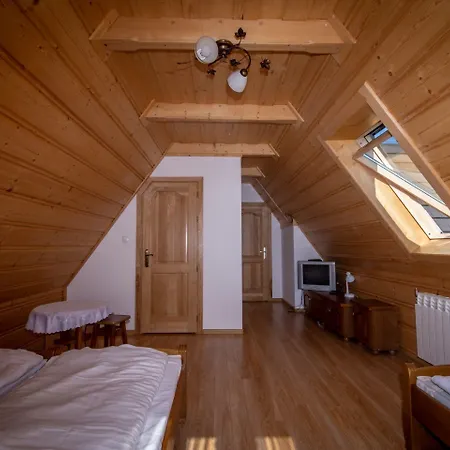 Podhalanski Dworek Z Jacuzzi לינה וארוחת בוקר