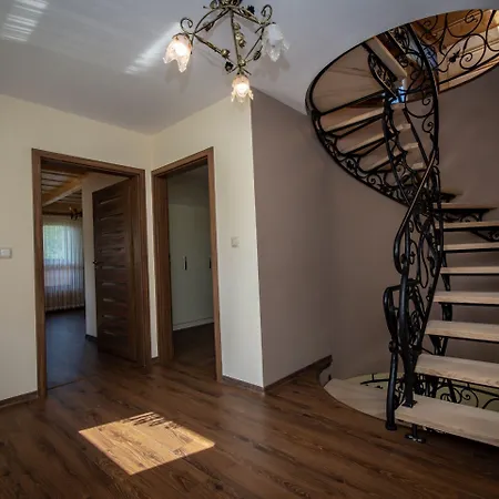 Oda ve Kahvaltı Podhalanski Dworek Z Jacuzzi