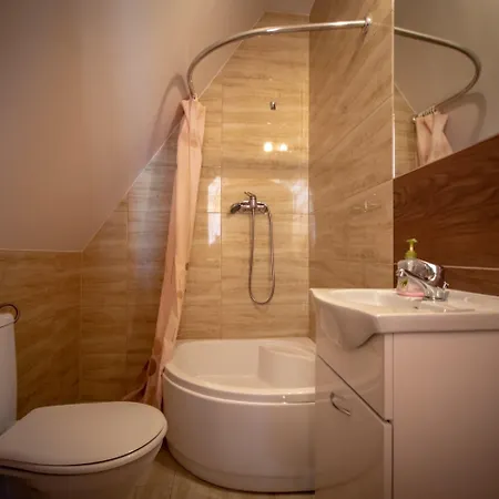 Podhalanski Dworek Z Jacuzzi 3* Leśnica