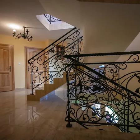 Podhalanski Dworek Z Jacuzzi 3* Leśnica