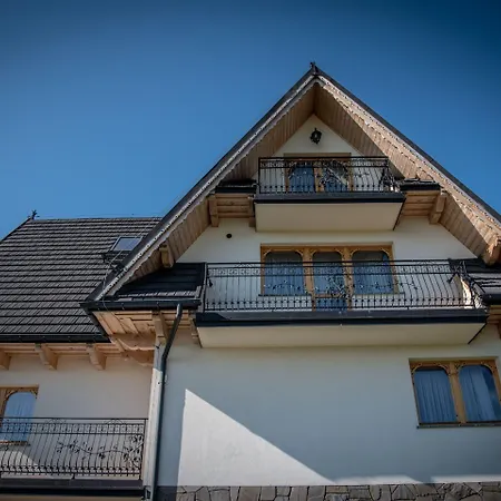 לינה וארוחת בוקר Podhalanski Dworek Z Jacuzzi Leśnica