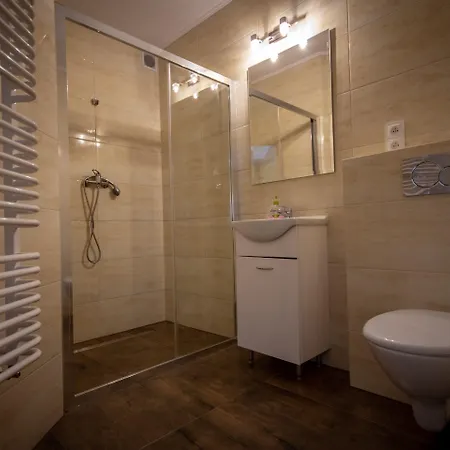 Podhalanski Dworek Z Jacuzzi Frühstückspension