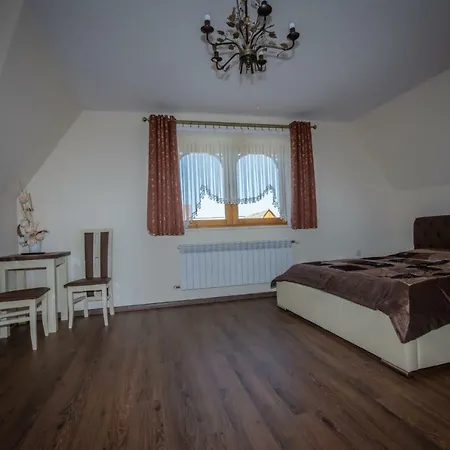 Podhalanski Dworek Z Jacuzzi 3*