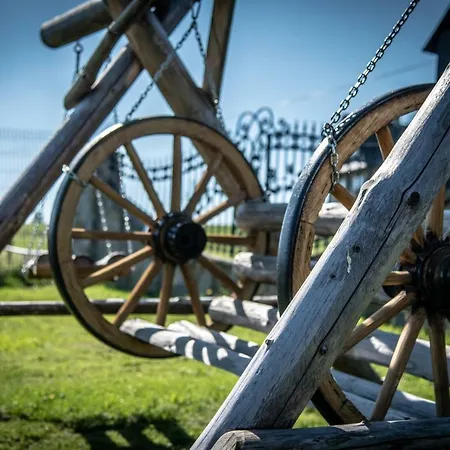 Oda ve Kahvaltı Podhalanski Dworek Z Jacuzzi 3*