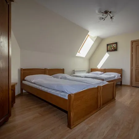 Bed and Breakfast Podhalanski Dworek Z Jacuzzi