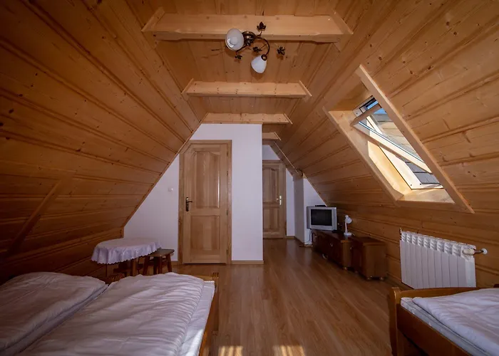 Podhalanski Dworek Z Jacuzzi Bed & Breakfast