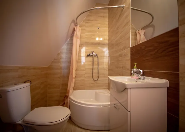 Podhalanski Dworek Z Jacuzzi 3* Leśnica