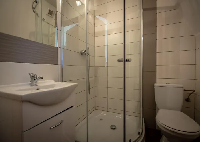 Podhalanski Dworek Z Jacuzzi Bed & Breakfast 3*